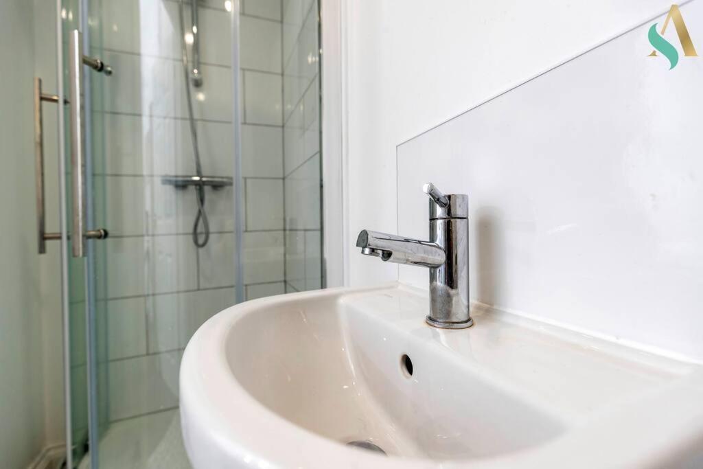5 Double Bedrooms With Ensuites - Teesside House Tsac レッドカー エクステリア 写真